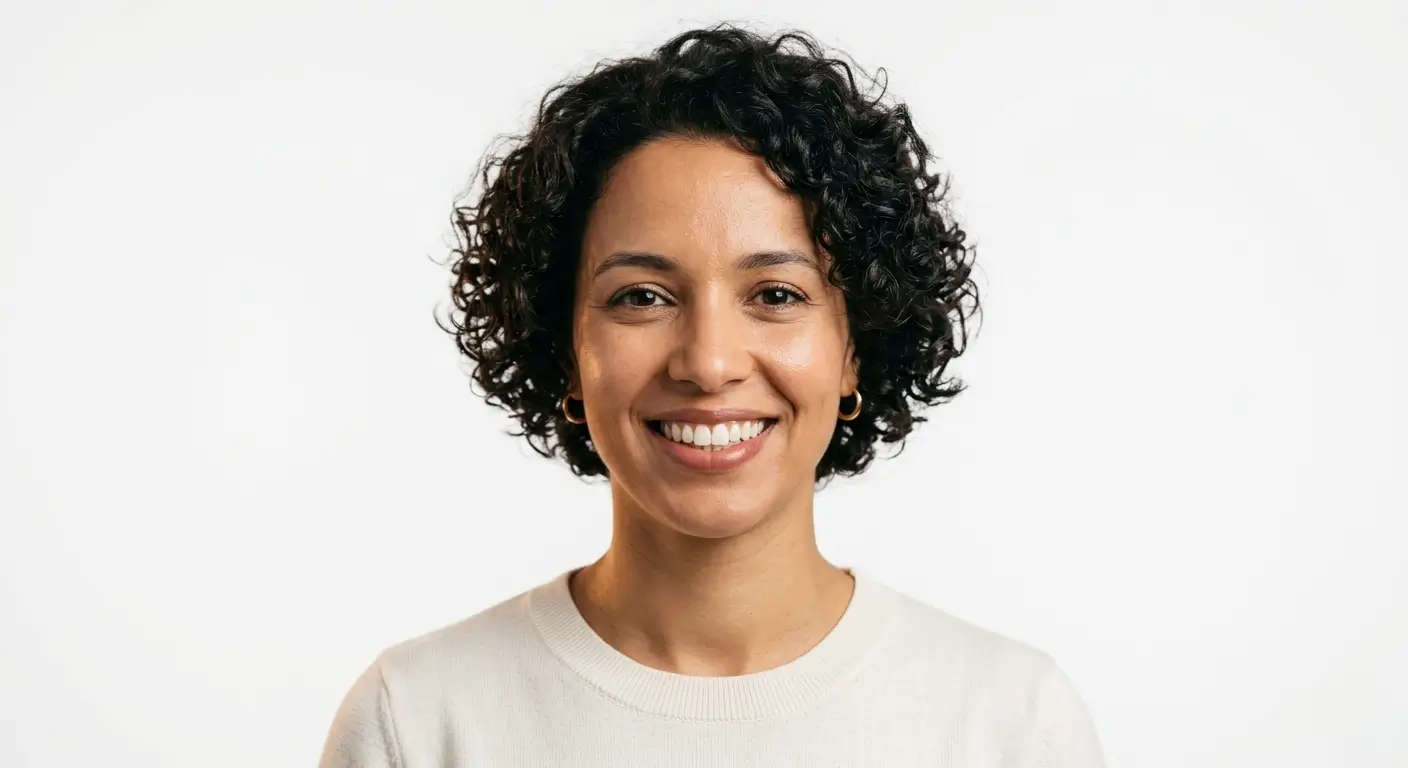 Patiente souriante au Cabinet dentaire Dr fadoua iklimi marrakech, Marrakech