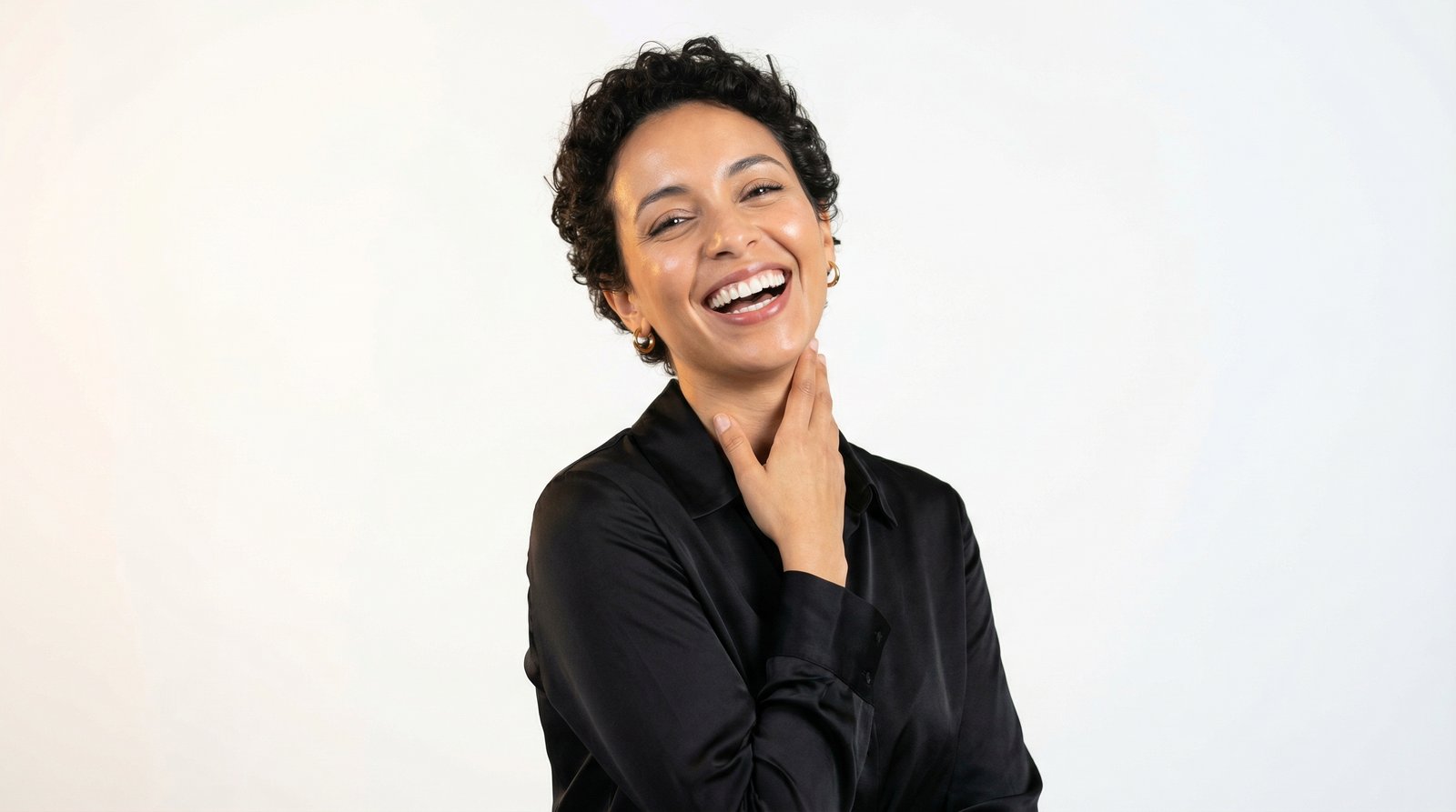 Patiente souriante au Cabinet dentaire Dr fadoua iklimi marrakech, Marrakech